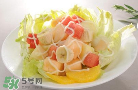 水果沙拉怎么做好吃？水果沙拉用什么酸奶好？