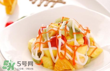 水果沙拉怎么做好吃？水果沙拉用什么酸奶好？