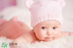 夏季寶寶體溫多少正常？夏季寶寶體溫會偏高嗎？