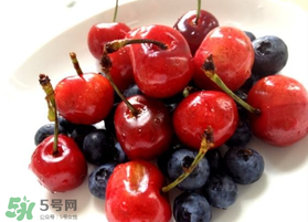 藍莓和櫻桃可以一起吃嗎？藍莓和櫻桃哪個好吃？