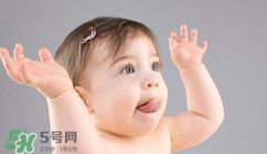 夏季寶寶長(zhǎng)痱子怎么辦？怎么預(yù)防寶寶長(zhǎng)痱子？