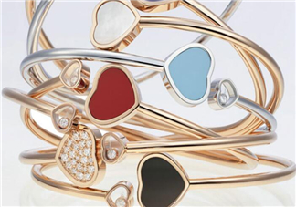 chopard手鐲是什么材質？蕭邦手鐲是鍍金的嗎？