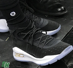 under armour curry4黑金怎么樣？庫里總決賽戰(zhàn)靴客場配色諜照曝光