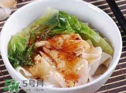 油潑面怎么和面？油潑面的面怎么和