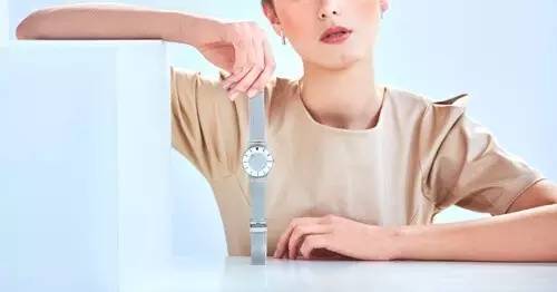 eone手表怎么看時間？eone手表時間怎么調(diào)？