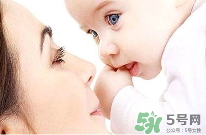 寶寶母乳喂養(yǎng)多久最好？母乳要喂多長(zhǎng)時(shí)間最好