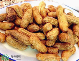 楊梅和花生能一起吃嗎？吃了楊梅還能吃生花生嗎？
