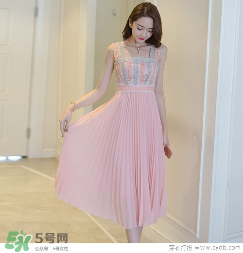 7月份去三亞穿什么？去月份去三亞穿什么衣服