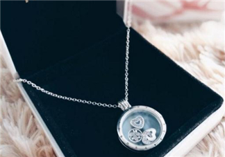 pandora項(xiàng)鏈掉色嗎？潘多拉項(xiàng)鏈會(huì)不會(huì)掉色？