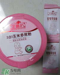 爽身粉可以擦臉上嗎？臉上可不可以涂爽身粉？