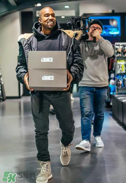 adidas yeezy 350 v2反轉(zhuǎn)奧利奧配色諜照曝光好看嗎？