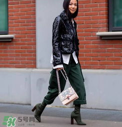 fendi kan i多少錢？芬迪kan i包包國(guó)內(nèi)專柜價(jià)格
