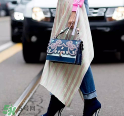 fendi kan i多少錢？芬迪kan i包包國(guó)內(nèi)專柜價(jià)格