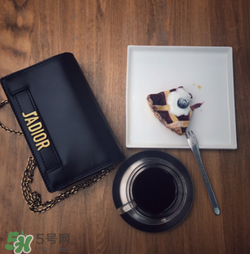 jadior是什么品牌？jadior和dior有什么區(qū)別？