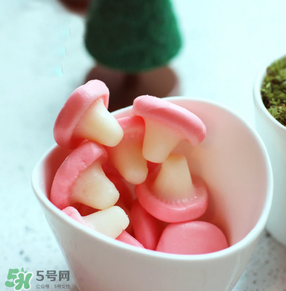 春草餅是什么？春草餅?zāi)睦镉匈u？