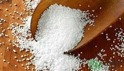 食鹽發(fā)藍(lán)怎么回事？食鹽中一般會(huì)添加什么食品添加劑