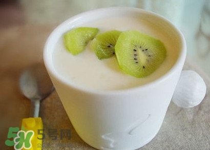 芭蕉能和酸奶一起吃嗎？酸奶可以和芭蕉一起吃嗎