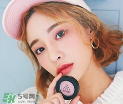 3concert eyes是什么牌子？3concert eyes是3ce嗎？