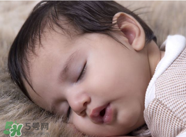 寶寶枕頭怎么選？寶寶枕頭什么樣的最好？