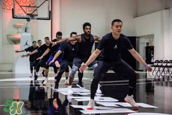 nike react怎么樣？nike react上腳什么感覺？