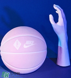 pigalle與nikelab2017聯(lián)名系列什么時(shí)候發(fā)售？