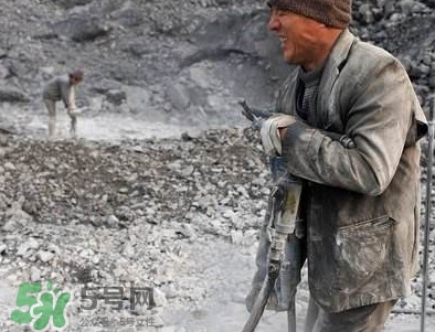 塵肺病掛什么科室？塵肺病要做哪些檢查