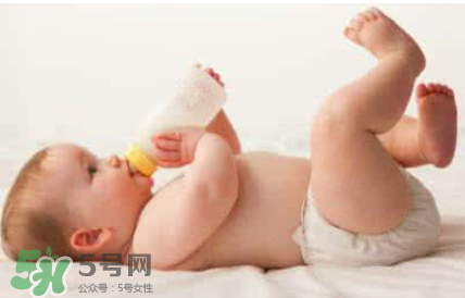 嬰幼兒奶粉為什么會(huì)有腥味 奶粉有腥味是正常的嗎？