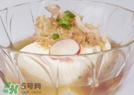 木魚花是柴魚片嗎？木魚花和柴魚片有什么區(qū)別