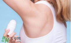 清涼油能治狐臭嗎？清涼油可以治狐臭嗎？