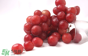 紅提變軟了還能吃嗎？紅提變軟是不是壞了？
