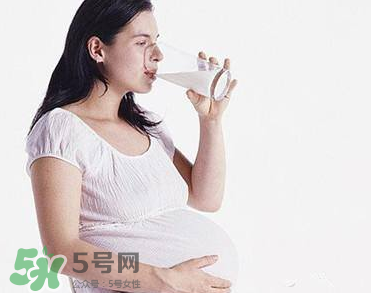 孕婦奶粉里面含葉酸嗎？孕婦奶粉成分有哪些？