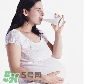 安滿和惠氏孕婦奶粉哪個好？安滿和惠氏孕婦奶粉的區(qū)別