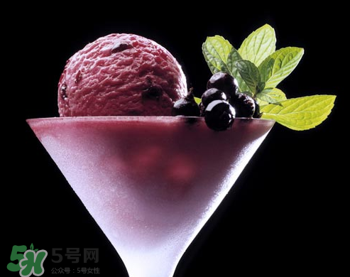 藍(lán)莓和螃蟹能一起吃嗎？吃藍(lán)莓和螃蟹會中毒嗎？