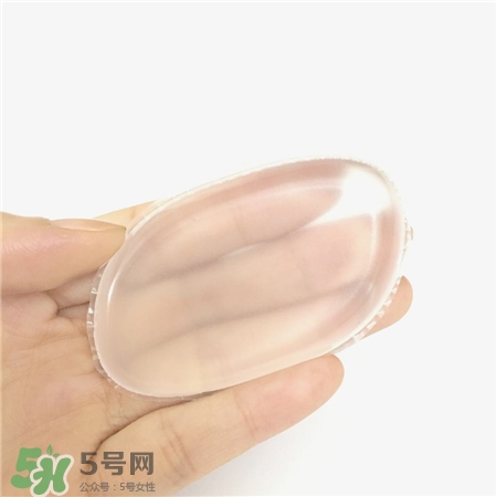 硅膠粉撲好用嗎?硅膠粉撲要撕掉薄膜嗎? 硅膠粉撲好用嗎?硅膠粉撲要撕掉薄膜嗎?