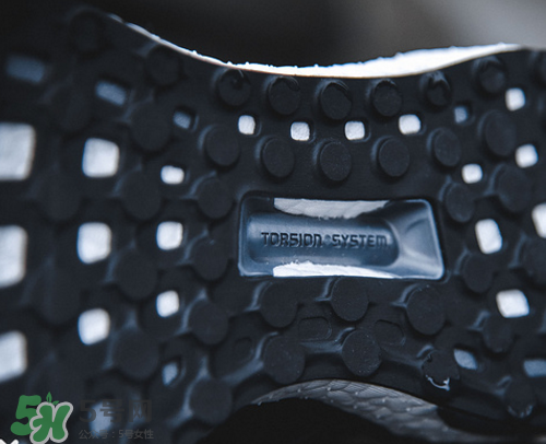 adidas energy boost4上腳怎么樣？阿迪達斯跑步鞋2017測評