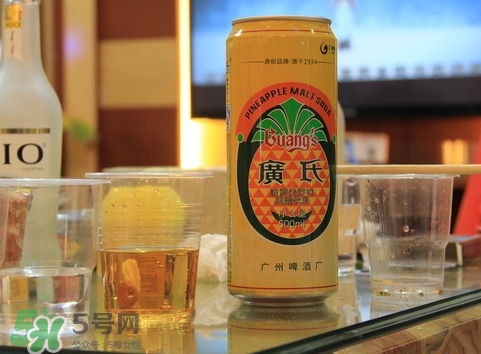 菠蘿啤是碳酸飲料嗎？菠蘿啤不能和什么一起吃？