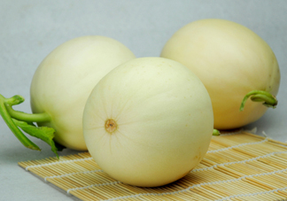 藍(lán)莓和香瓜能一起吃嗎？藍(lán)莓和香瓜能同時(shí)吃？