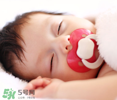 母乳喂養(yǎng)胸會變小嗎？母乳喂養(yǎng)胸會不會變小？
