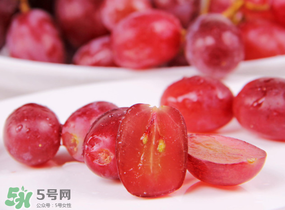 無籽紅提有涂避孕藥嗎？無籽紅提是轉(zhuǎn)基因嗎？