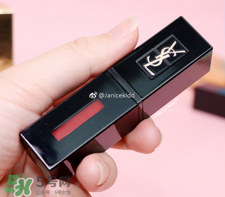 ysl黑管唇釉413是什么顏色？ysl圣羅蘭黑管唇釉413試色