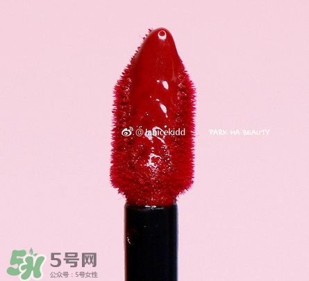 ysl黑管唇釉413是什么顏色？ysl圣羅蘭黑管唇釉413試色