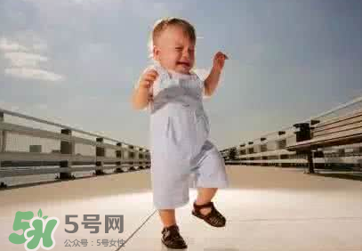 寶寶八字腳怎么矯正 寶寶八字腳可以矯正嗎？
