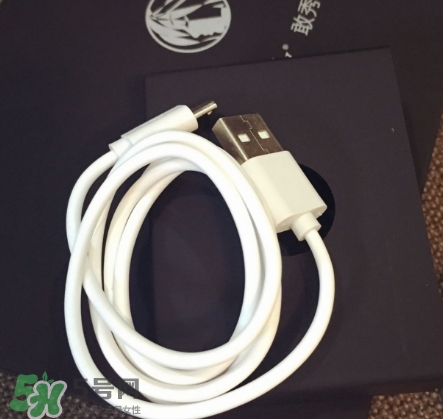 dayshow補水儀怎么充電？dayshow補水儀怎么加水