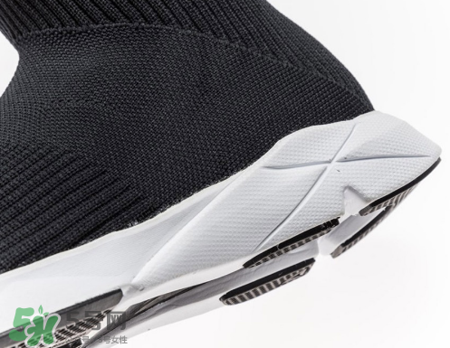 reebok sock runner ultraknit銳步超長襪子鞋多少錢？