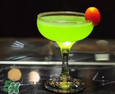 雞尾酒是酒還是飲料？雞尾酒怎么調好喝