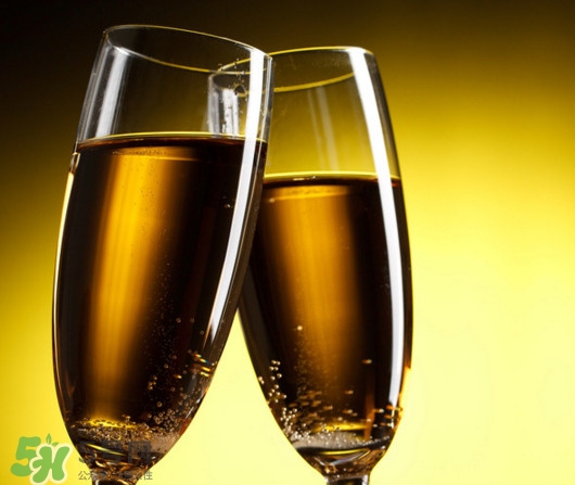 香檳是酒嗎？香檳是什么酒？