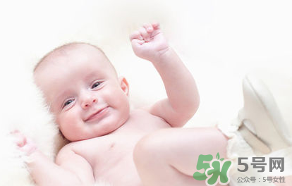 新生兒吃母乳拉稀是怎么回事？新生兒吃母乳拉稀怎么辦？