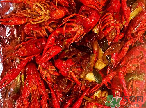 麻辣小龍蝦能隔夜吃嗎？麻辣小龍蝦隔夜能吃嗎？