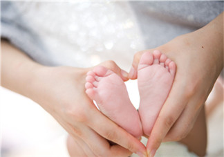 新生兒母乳喂養(yǎng)腹瀉需要換奶粉喂嗎？