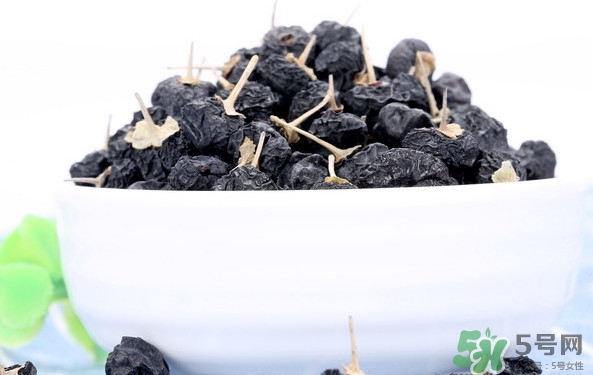 黑枸杞能和茶葉一起泡嗎？黑枸杞和什么一起泡好